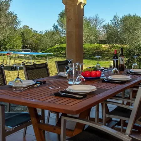 別荘 Les Figueres By Homevillas360