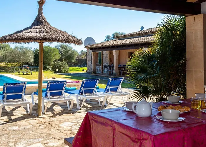 Les Figueres By Homevillas360