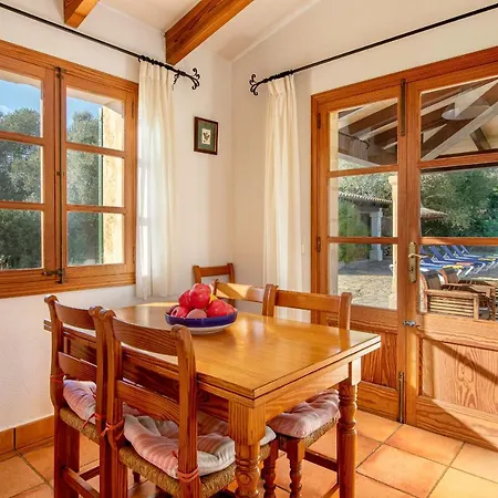 Holiday home Les Figueres By Homevillas360